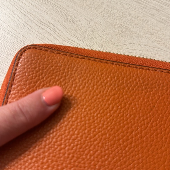 Michael Kors Large Leather Smartphone Wristlet VGUC - Picture 7 of 8